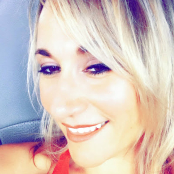 Meet your Posher, Stacey - Picture 1 of 1